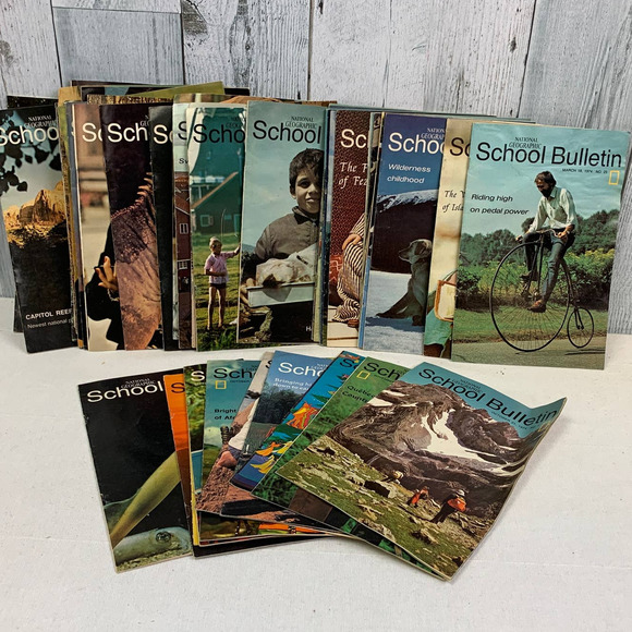 45+ Vintage Issues 1972-1975 National Geographic School Bulletin Magazines Lot - Picture 1 of 4